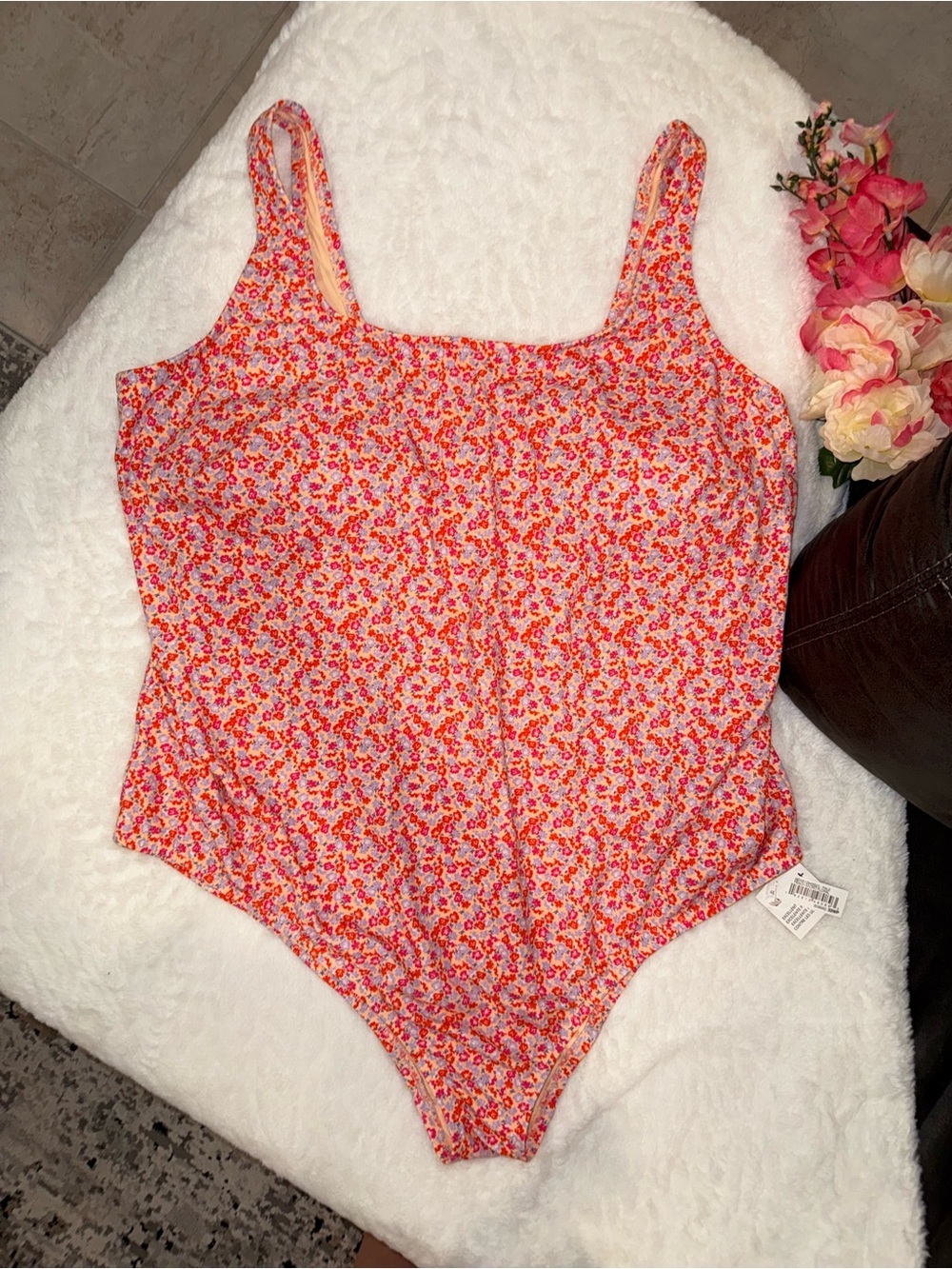 Amazon Essentials Floral One-Piece Swimsuit - Pink & Red